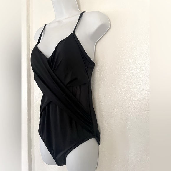Curves Tummy Control Swimsuit size M - Picture 6 of 7
